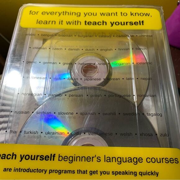 Beginner Italian Language Book & CDs introductory - Picture 7 of 8